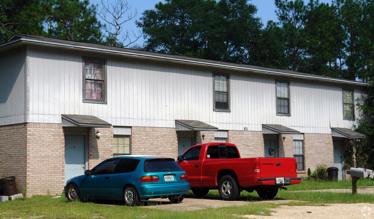 Building Photo - 505 Johnson St