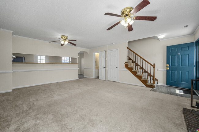 Building Photo - 1213 Basswood Ct