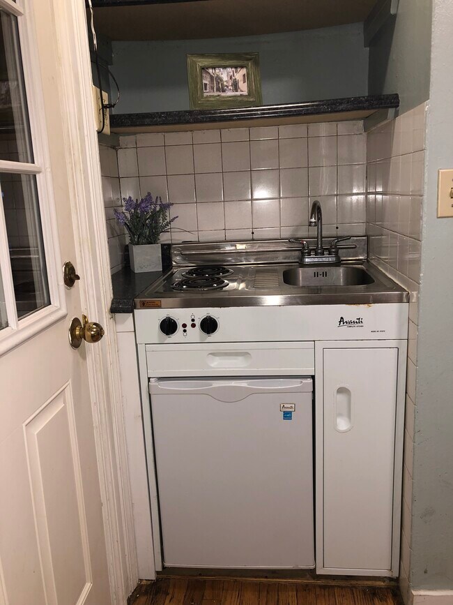 Kitchenette view 1 - 719 Triphammer Rd