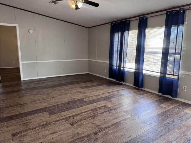 Foto del edificio - 218 Northlawn St