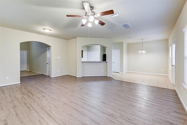 Foto del edificio - 5915 Nodaway Creek Ct