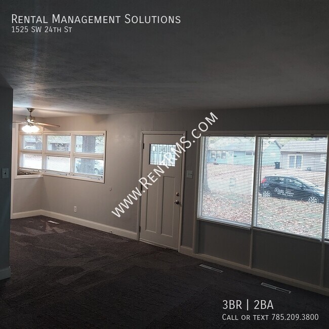 Building Photo - **MINUTES FROM WASHBURN UNIVERSITY**1525 S...