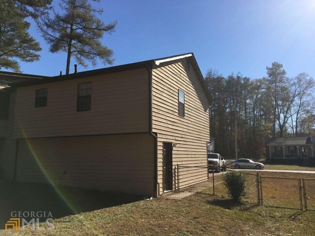 Building Photo - 2467 Wood Meadows Dr