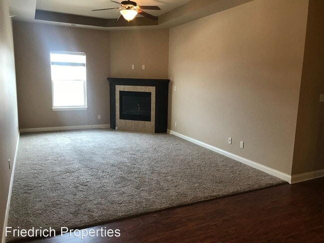 Building Photo - 2725 Northridge Pkwy