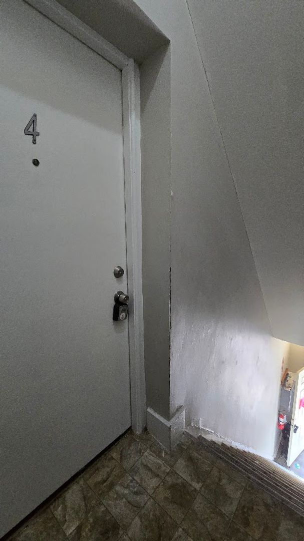Foto del edificio - 2131 Staebler St