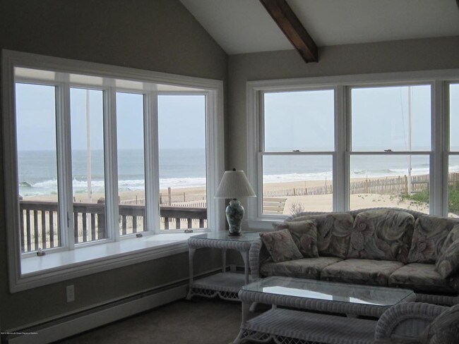 Building Photo - 1403 Ocean Ave