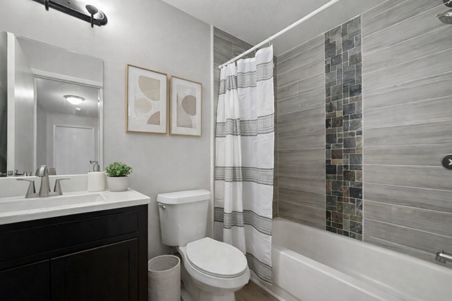 Foto del edificio - 8414 N River Dune St