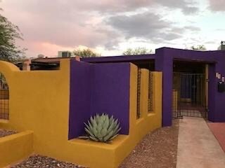 Foto principal - 2128 E 9th St