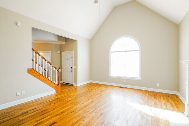 Foto del edificio - 241 Conquest Rd