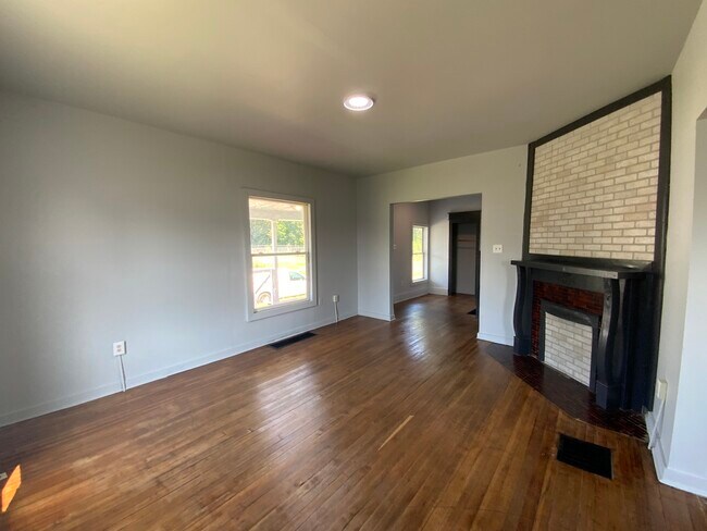 Foto del edificio - 503 N Franklin St