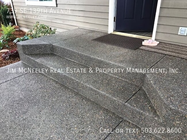 Building Photo - 739 SE 139th Ave