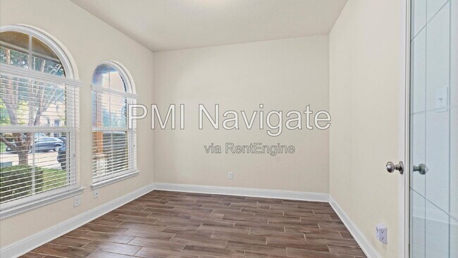 Foto del edificio - 5627 Calaveras Way