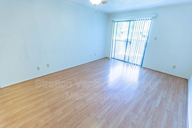 Foto del edificio - 5757 W Eugie Ave