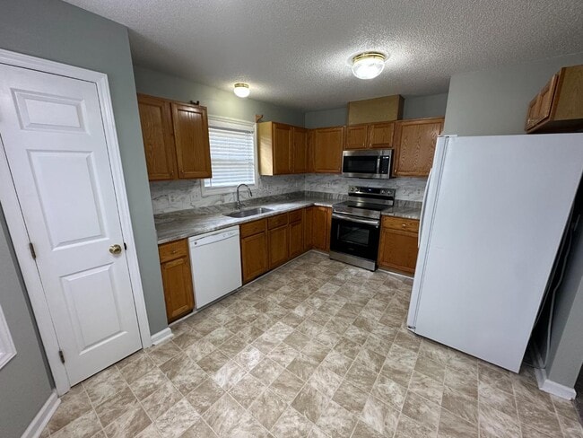 Building Photo - 4300 Mantua Way