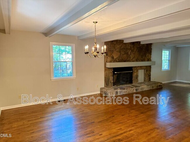 Foto del edificio - 120 Keeter Cir