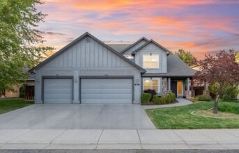 Building Photo - 4714 E Pegasus Ct