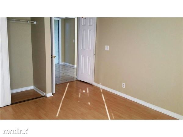 Building Photo - 3861 Cocoplum Cir