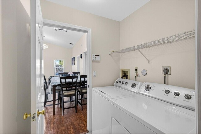 Foto del edificio - 6223 Kendrick St