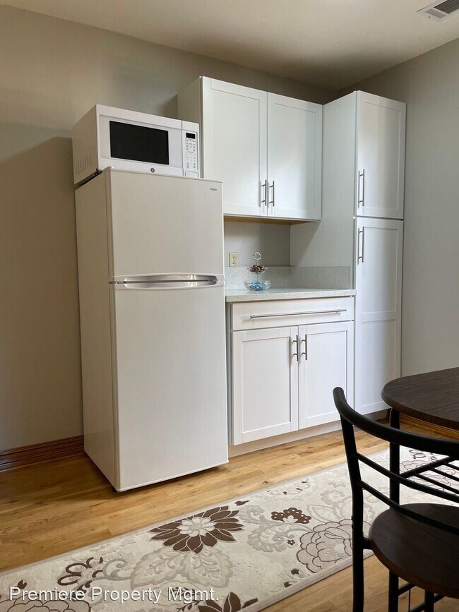 Building Photo - 1 br, 1 bath House - 3477 Pontiac Dr.