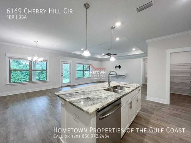 Building Photo - Spacious 4-Bedroom Sanctuary with Luxuriou...
