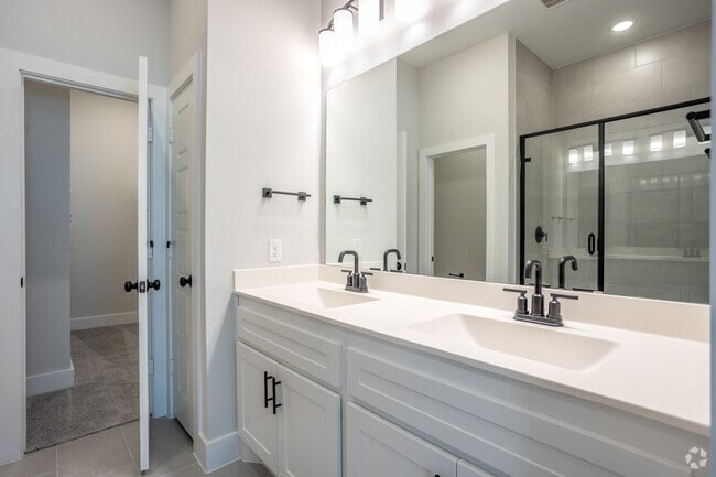 3BR, 2BA - 1,369SF - Primary Bathroom - Canopy Homes at Woodcreek