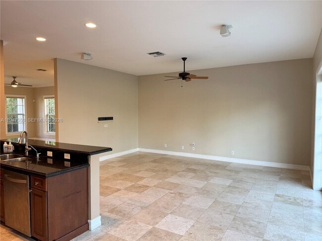 Building Photo - 1317 SW 23rd St