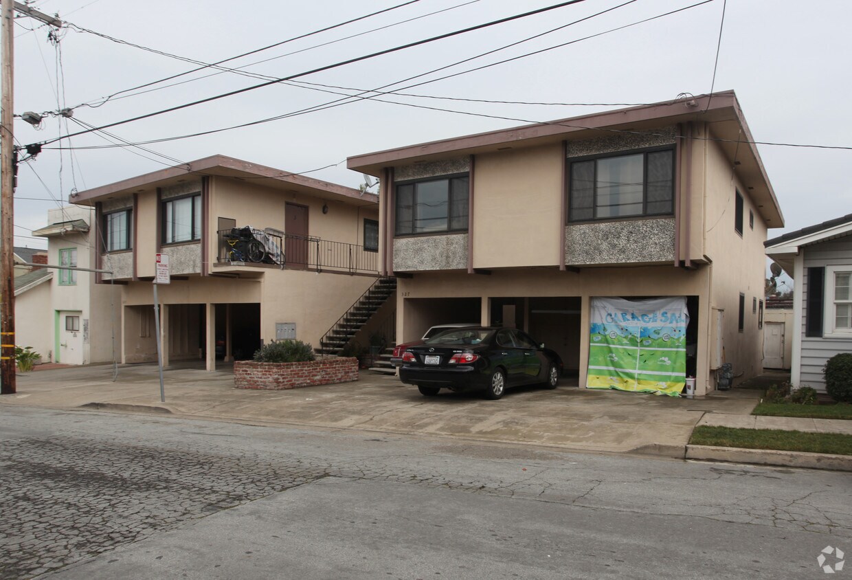 Building Photo - 325 Chapman Ave