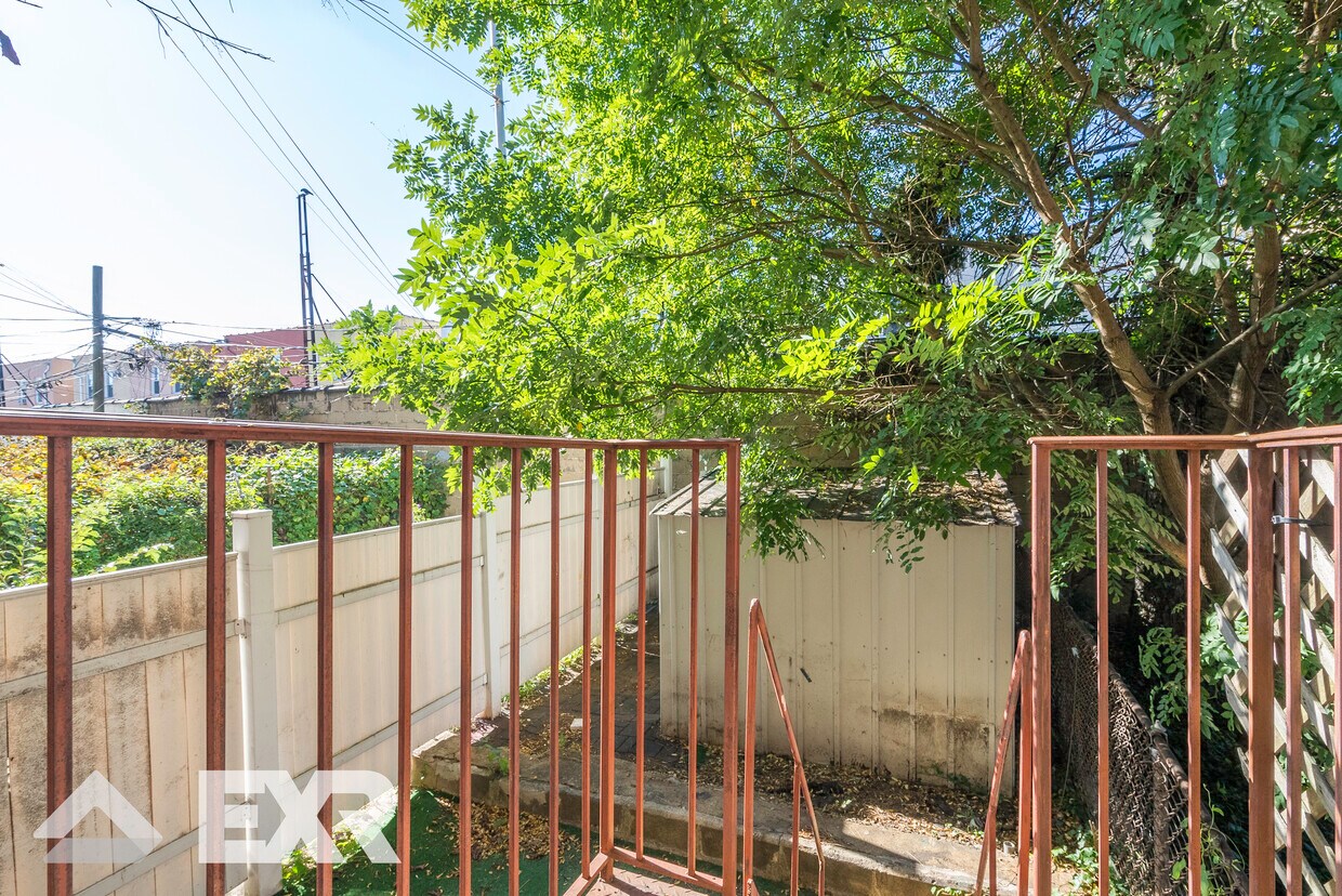 Foto principal - 32-38-38 48th St