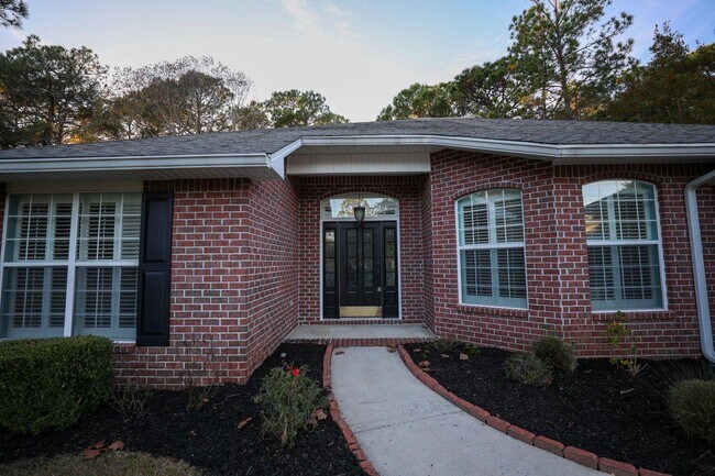 Foto del edificio - 816 W Ridgewood Cove