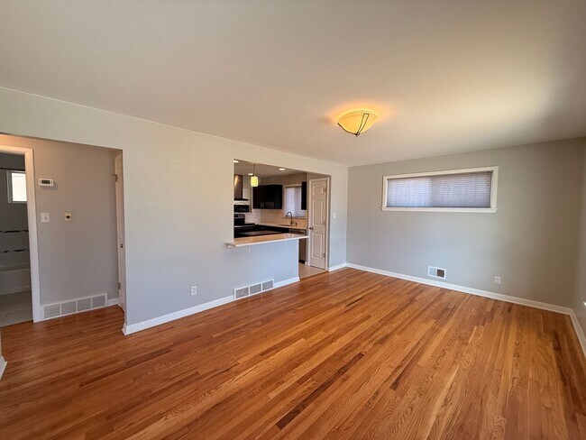 Foto del edificio - Spacious Twin Lakes Gem!!!