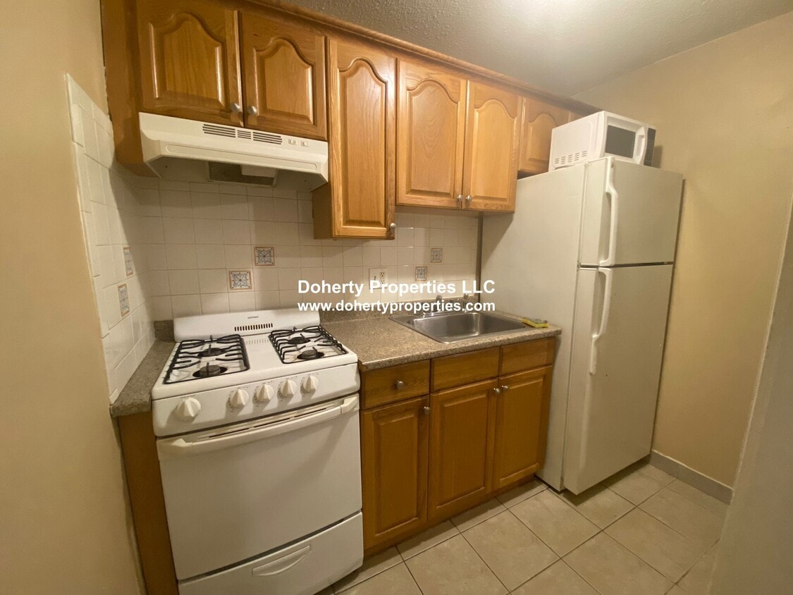 Building Photo - 355 Pawtucket Blvd