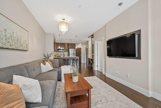 Building Photo - 20211-20266 66 Ave