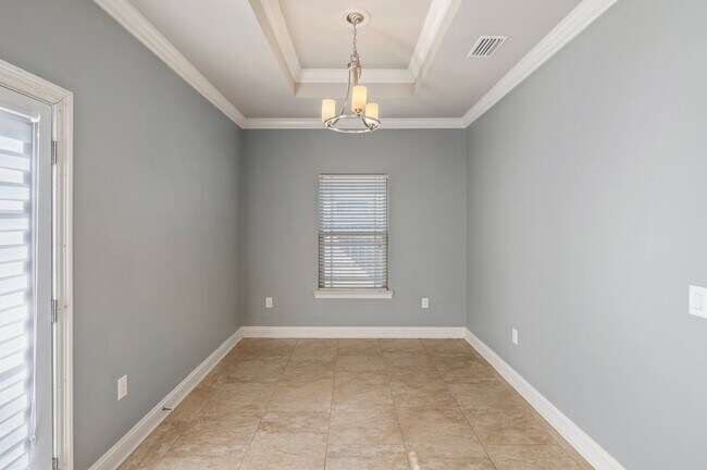 Building Photo - 2137 Janet St