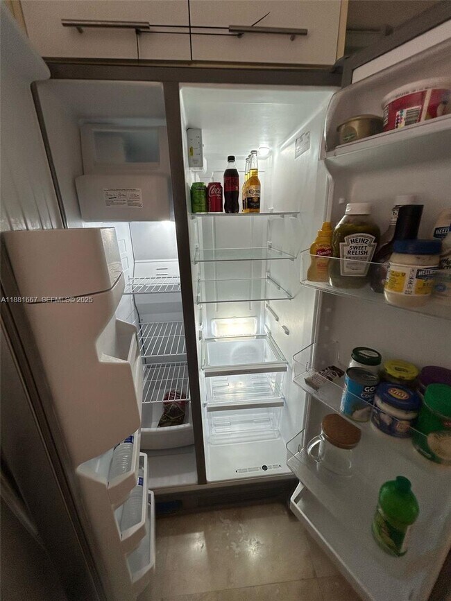 Building Photo - 4000 NE 168th St