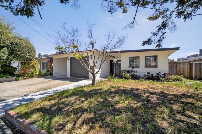 Foto del edificio - 3814 Clough Ave