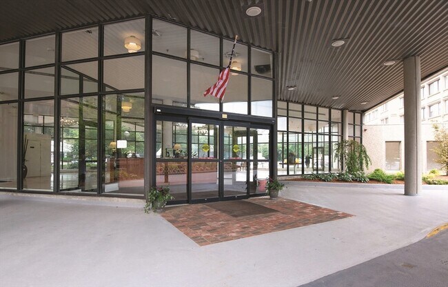 Building Photo - 250 Hammond Pond Pkwy