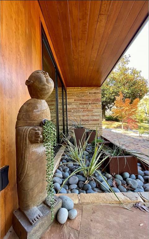 Building Photo - 1904 Lenox Rd NE