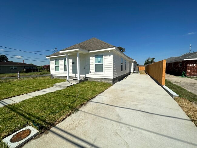 Foto del edificio - 3400 Jackson Blvd