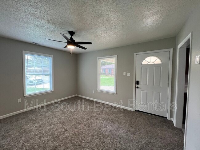 Foto del edificio - 3580 Carlock Cove