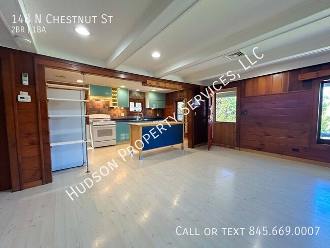 Building Photo - 148 N Chestnut St