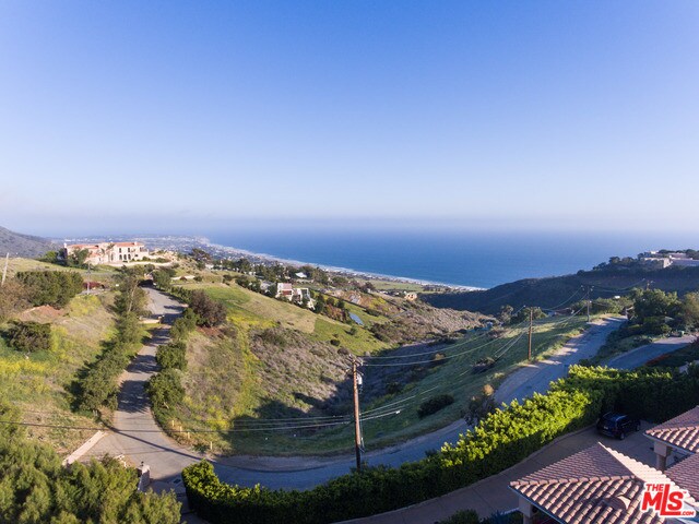 Building Photo - 5635 Trancas Canyon Rd