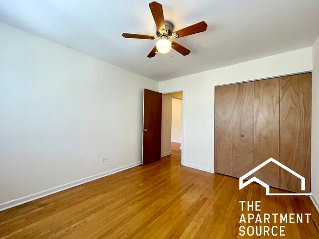 Foto del edificio - 6002 N Kenmore Ave