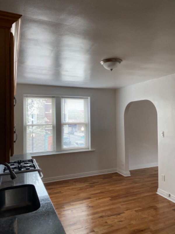 Foto del edificio - 2325 S Leavitt St