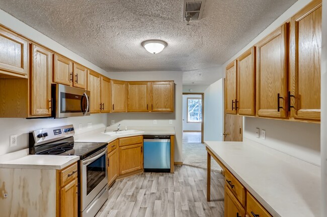 Building Photo - 4687 Centerville Rd