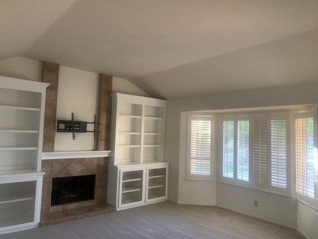 Building Photo - 462 Cain Dr
