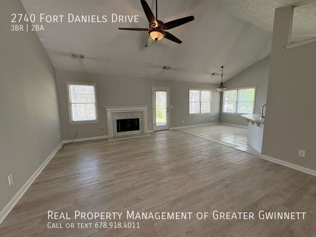 Foto del edificio - 2740 Fort Daniels Dr NE