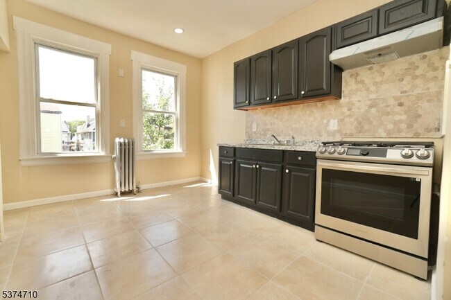 Foto del edificio - 184 N 11th St