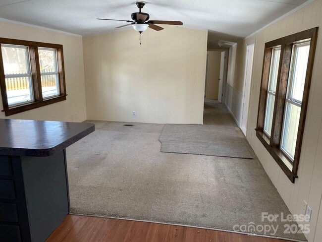 Building Photo - 116 Tulip Tree Ct