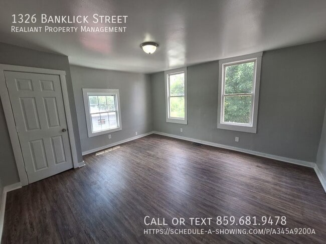 Building Photo - 1326 Banklick St