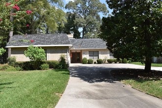 Building Photo - 3214 Wedgewood Cir